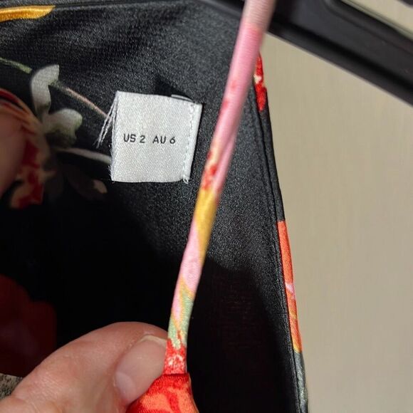 Petal & Pup SARONA HALTERNECK MAXI DRESS Tiered Ruffle BLACK FLORAL Size 2 Nwot - Picture 4 of 8